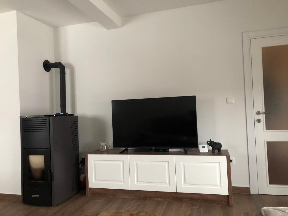 Guest House Elena مويكوفاتش المظهر الخارجي الصورة
